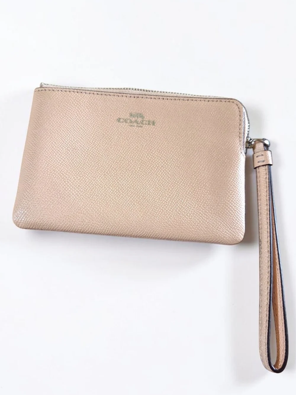 Coach Corner Zip Wristlet Light Pink Crossgrain Leather F58032 Wallet Like New!